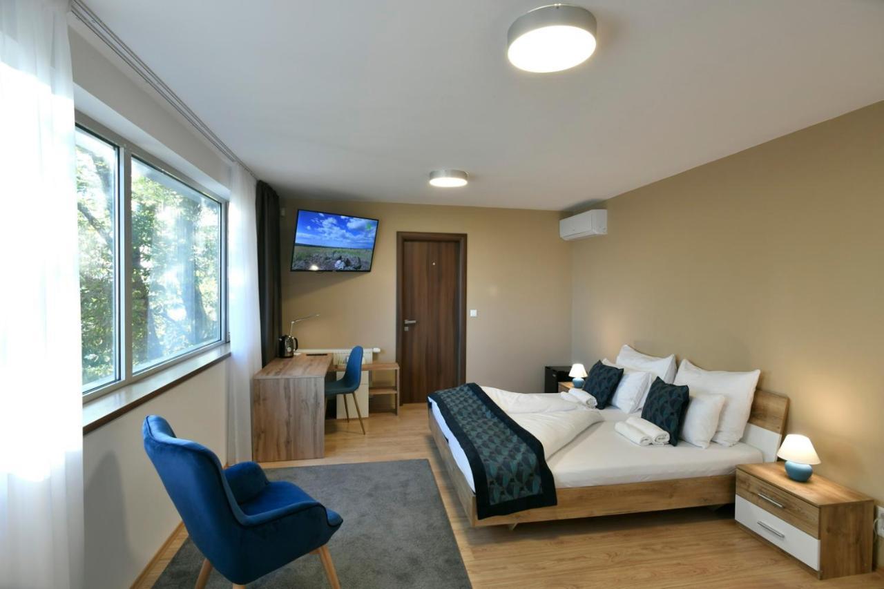 River View Apartments Hotel Братислава Екстер'єр фото