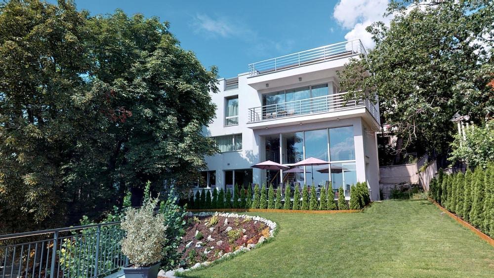 River View Apartments Hotel Братислава Екстер'єр фото