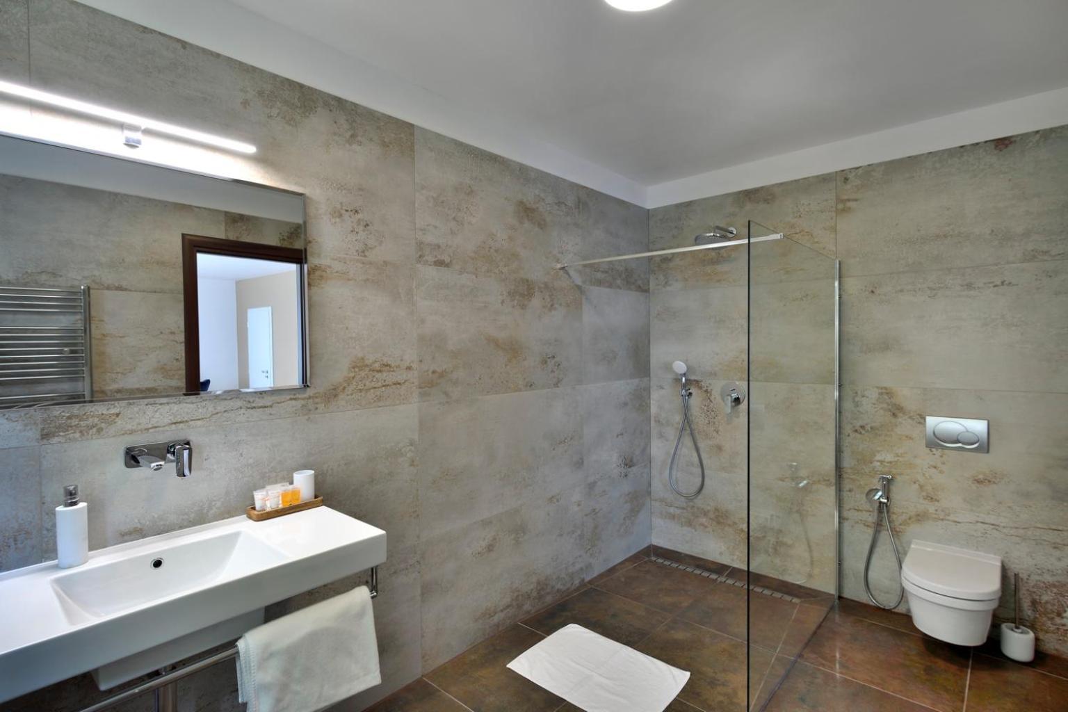 River View Apartments Hotel Братислава Екстер'єр фото