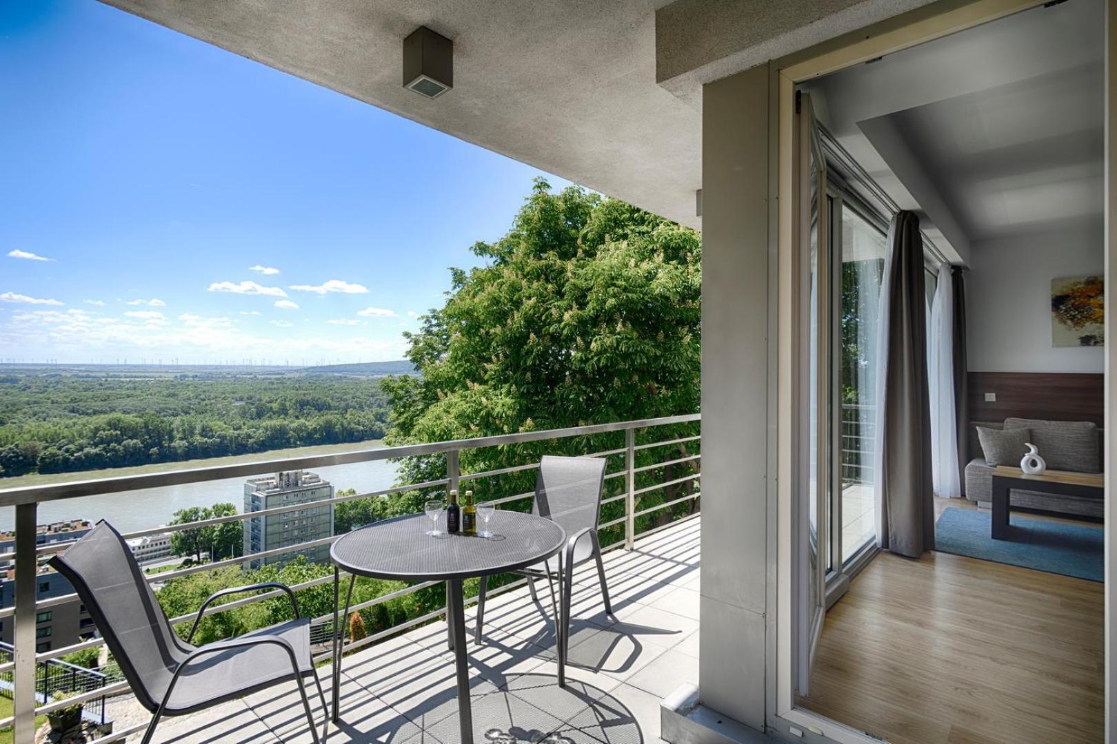 River View Apartments Hotel Братислава Екстер'єр фото